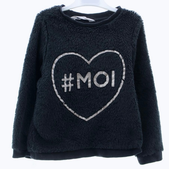 H&M faux fur black sweatshirt with print. - Picture 6 of 16